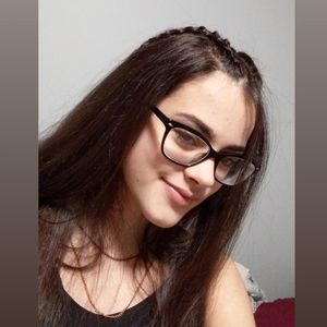 Meet your Posher, Francesca